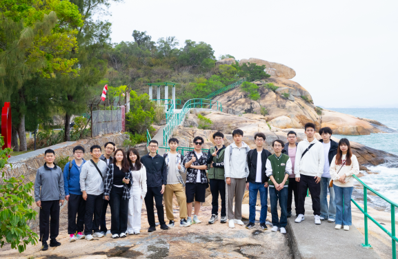 Professor Li and his research team